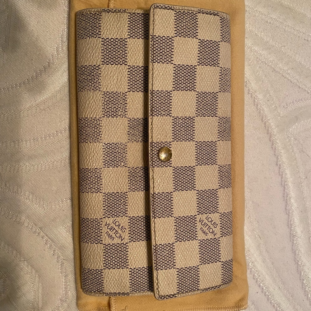 White Canvas Louis Vuitton Wallet